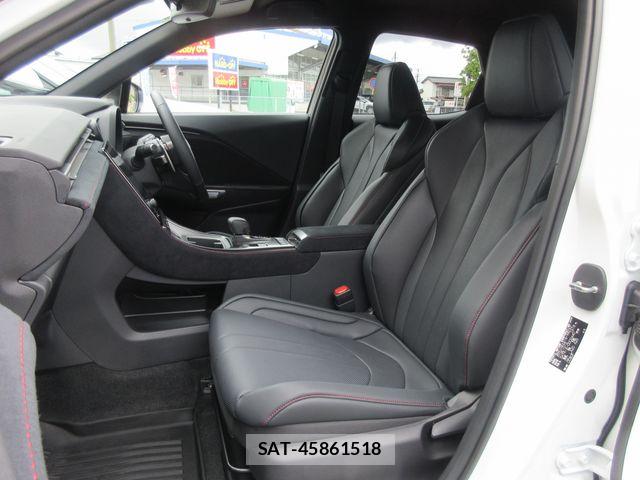 Lexus LBX 2025-04 8315183-12