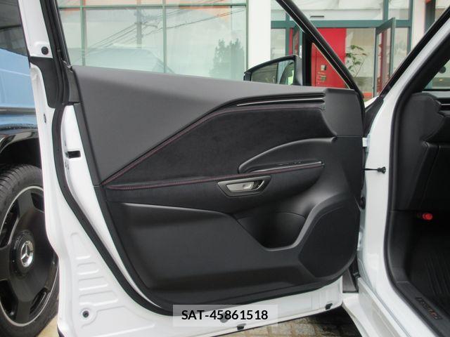 Lexus LBX 2025-04 8315183-15
