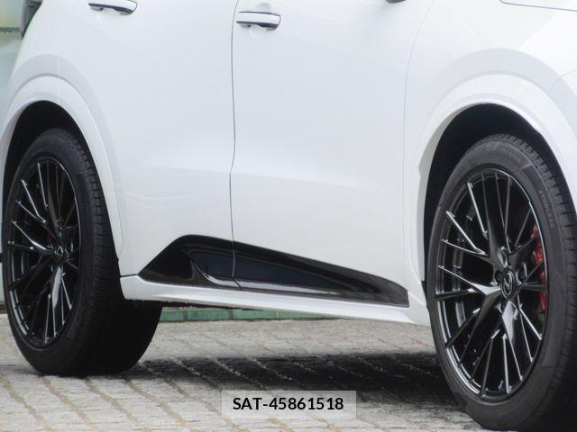 Lexus LBX 2025-04 8315183-5