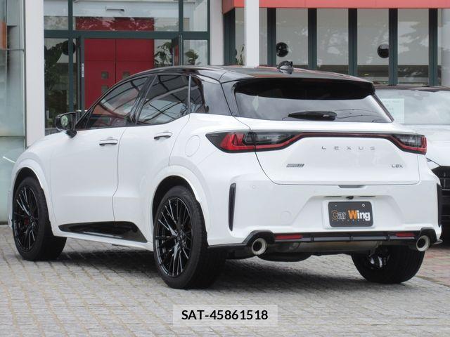 Lexus LBX 2025-04 8315183-7