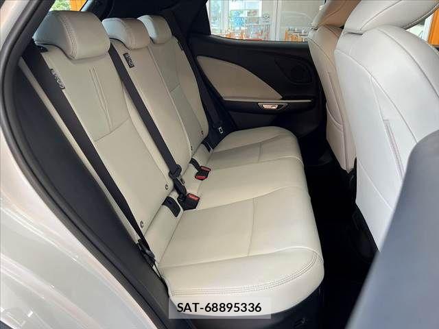 Lexus LBX 2025-05 8336552-17