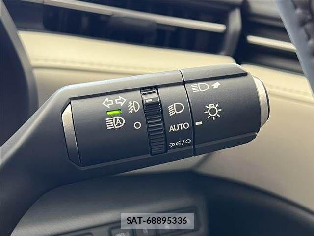 Lexus LBX 2025-05 8336552-28