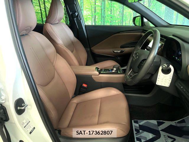 Lexus LBX 2025-07 8336554-15