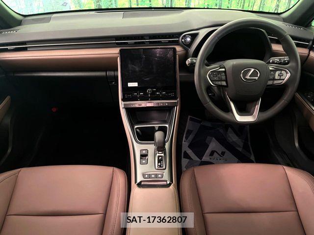 Lexus LBX 2025-07 8336554-1
