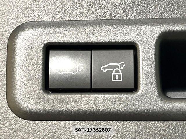 Lexus LBX 2025-07 8336554-5