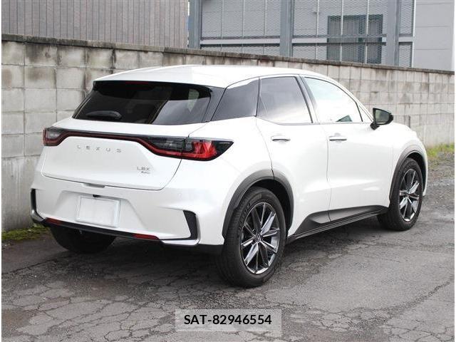 Lexus LBX 2024-02 8336549-1
