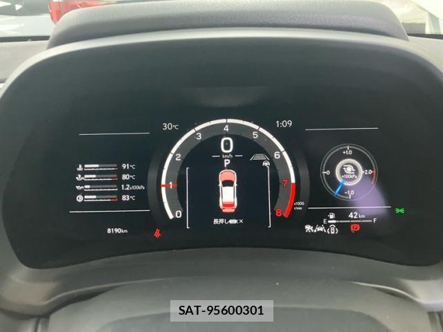Lexus LBX 2025-03 8336546-10