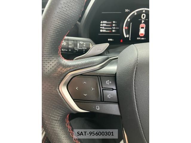Lexus LBX 2025-03 8336546-11