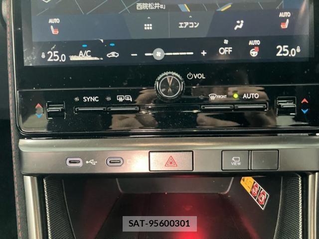 Lexus LBX 2025-03 8336546-15