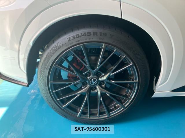Lexus LBX 2025-03 8336546-6