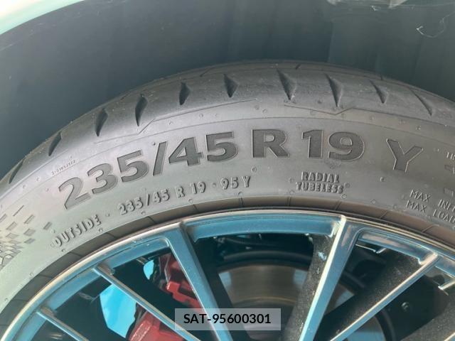 Lexus LBX 2025-03 8336546-8