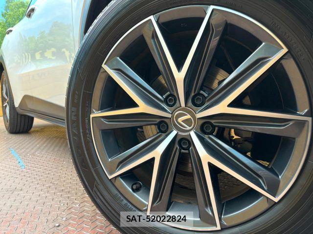 Lexus LBX 2024-07 8336551-12