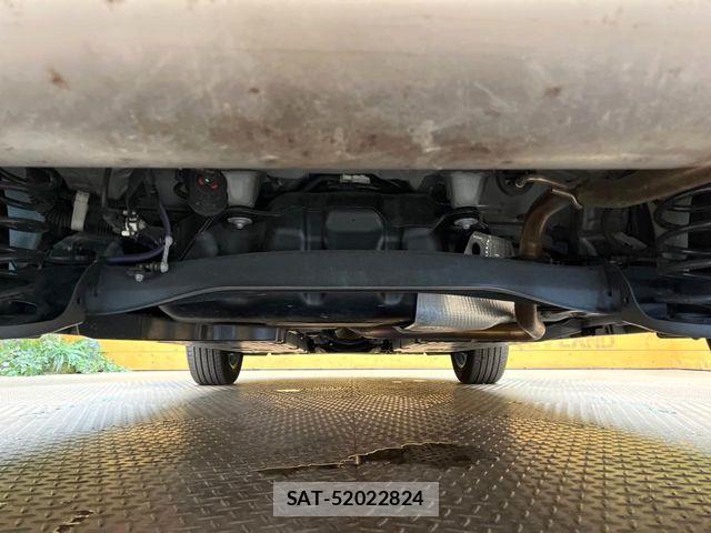 Lexus LBX 2024-07 8336551-18