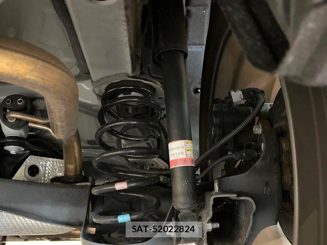 Lexus LBX 2024-07 8336551-19