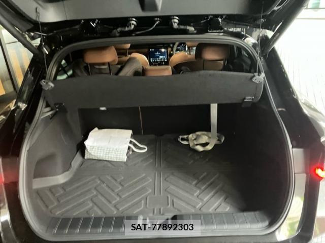 Lexus LBX 2024-08 8336550-11