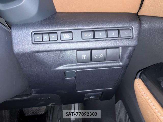 Lexus LBX 2024-08 8336550-16