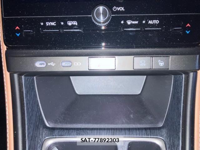 Lexus LBX 2024-08 8336550-21