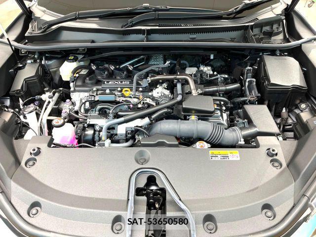 Lexus LBX 2024-07 8354844-17