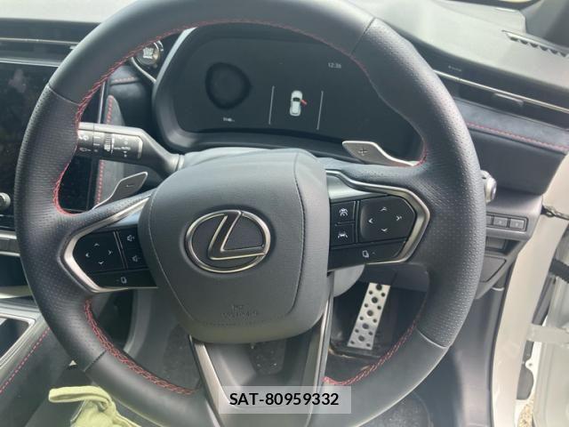 Lexus LBX 2025-09 8366724-13