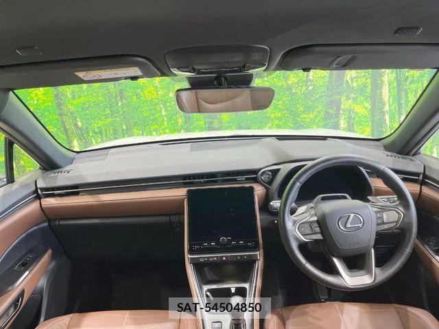 Lexus LBX 2024-06 8366726-1