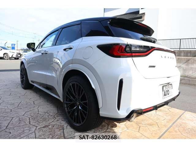Lexus LBX 2025-02 8366723-4