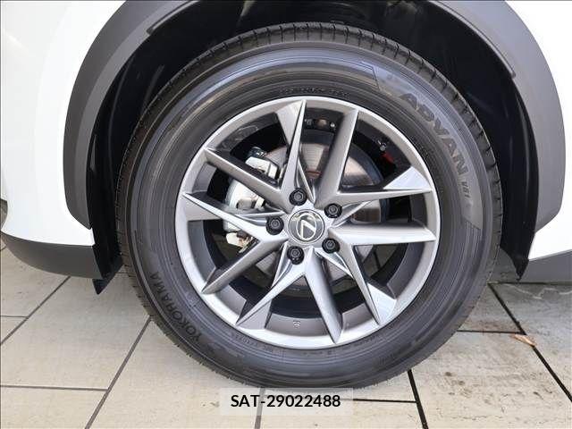 Lexus LBX 2025-03 8366728-15