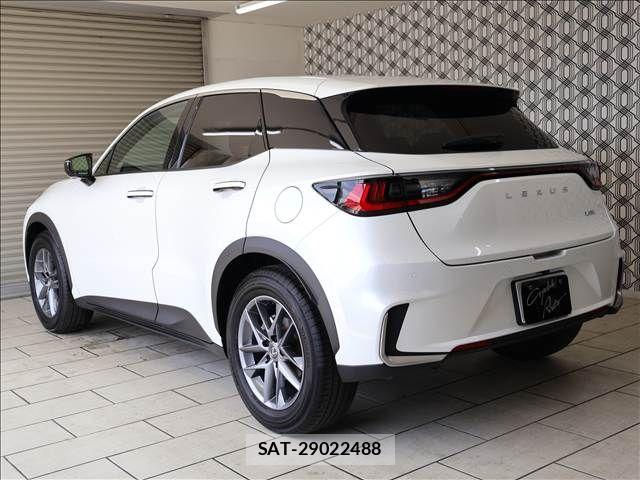 Lexus LBX 2025-03 8366728-1