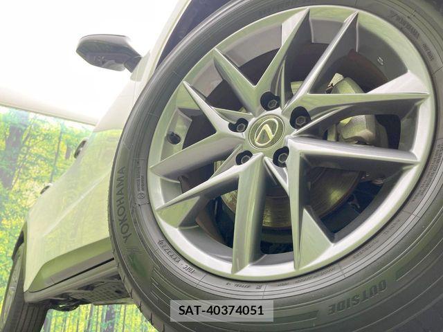 Lexus LBX 2024-11 8366727-12