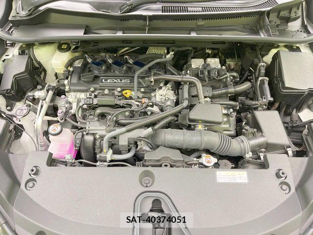 Lexus LBX 2024-11 8366727-17