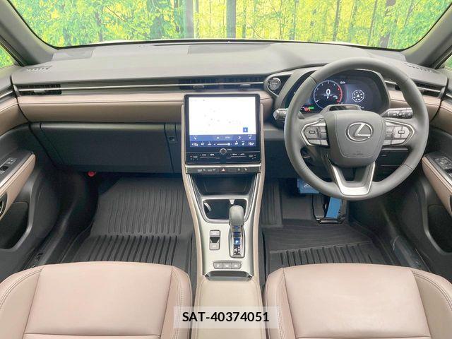 Lexus LBX 2024-11 8366727-1