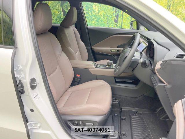 Lexus LBX 2024-11 8366727-7