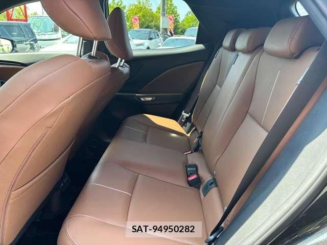 Lexus LBX 2024-07 8366729-13