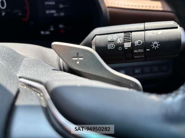 Lexus LBX 2024-07 8366729-16