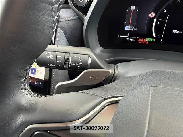 Lexus LBX 2024-07 8413289-24