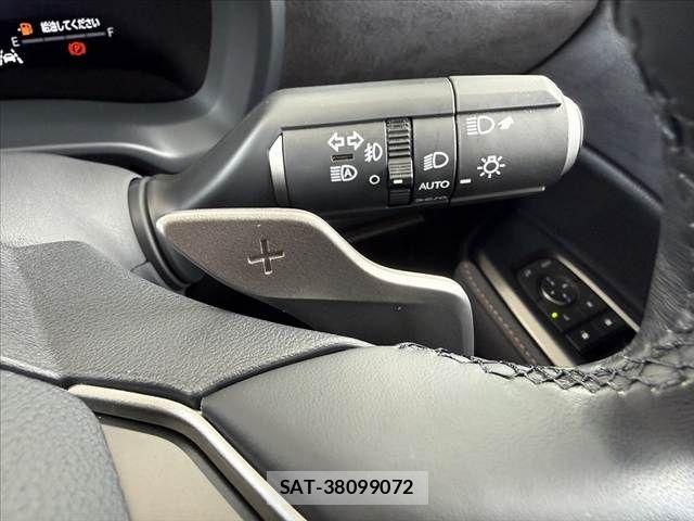 Lexus LBX 2024-07 8413289-25