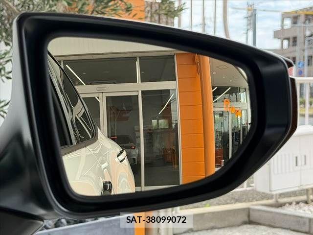 Lexus LBX 2024-07 8413289-4