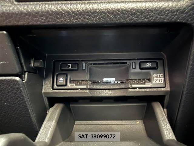 Lexus LBX 2024-07 8413289-5