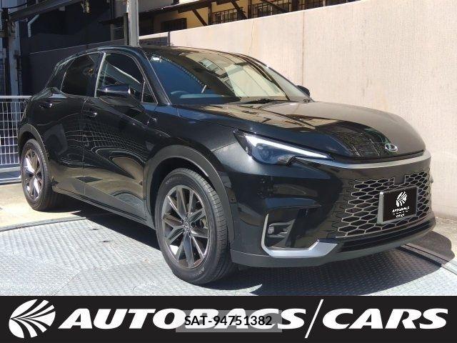 Lexus LBX 2025-11 8413279-0
