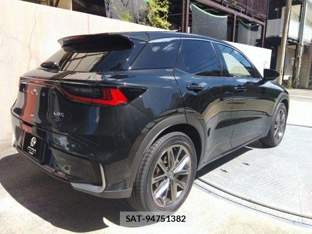 Lexus LBX 2025-11 8413279-2