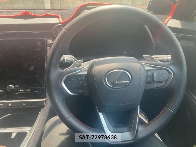Lexus LBX 2025-01 8413281-10