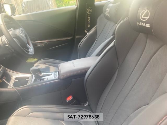 Lexus LBX 2025-01 8413281-6