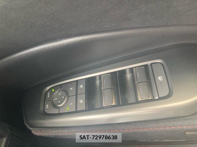Lexus LBX 2025-01 8413281-8
