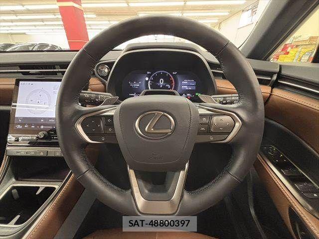 Lexus LBX 2024-07 8457801-9