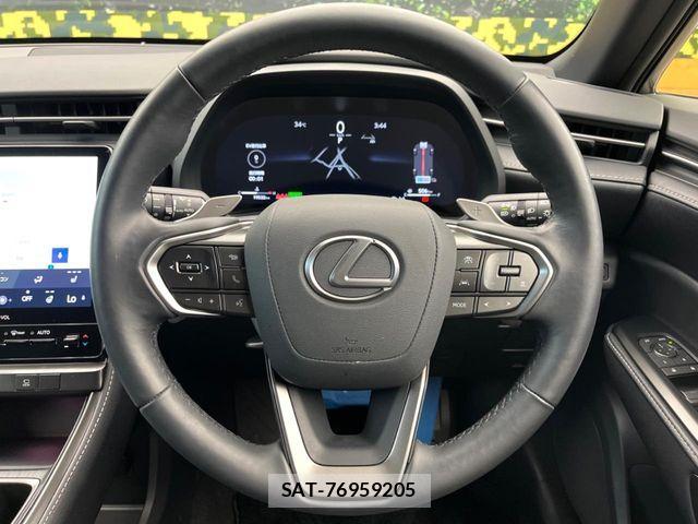 Lexus LBX 2024-02 8525520-10