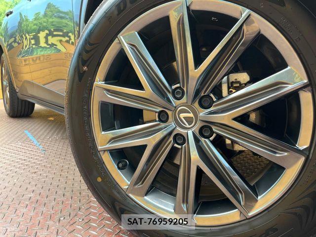 Lexus LBX 2024-02 8525520-12