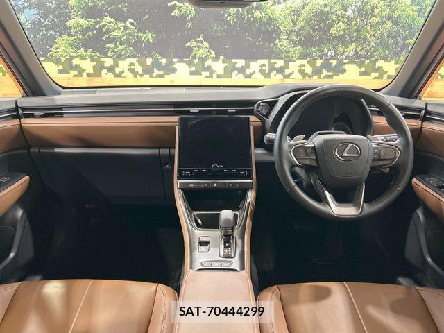 Lexus LBX 2024-04 8525527-1