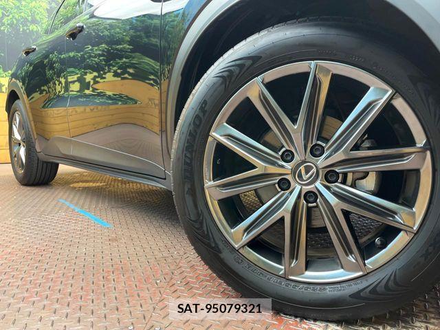Lexus LBX 2024-02 8525521-11