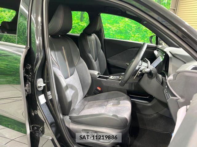 Lexus LBX 2025-06 8562441-9