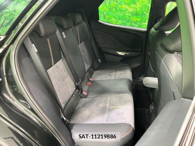Lexus LBX 2025-06 8562441-10