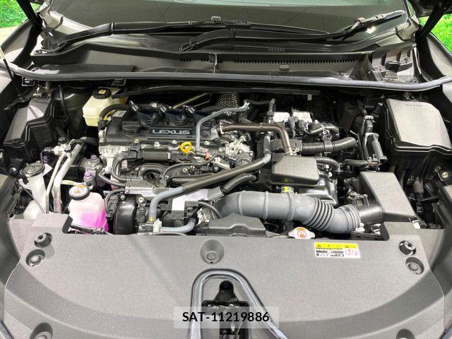 Lexus LBX 2025-06 8562441-17